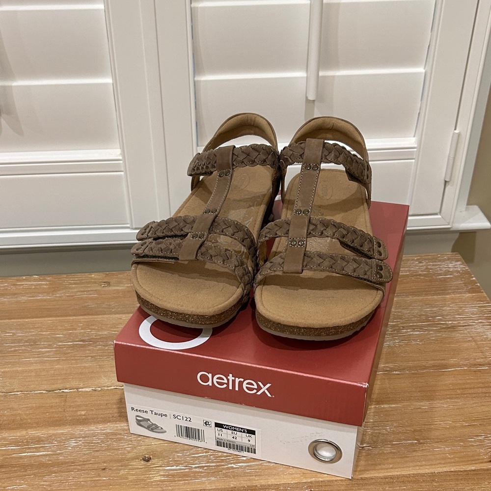 Aetrex Women’s Reese Gladiator Braided Sandals in Taupe